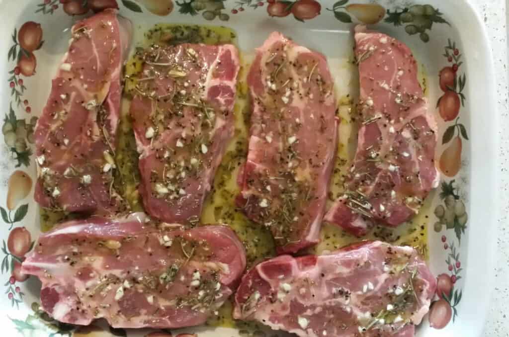 marinated herbed lamb chops