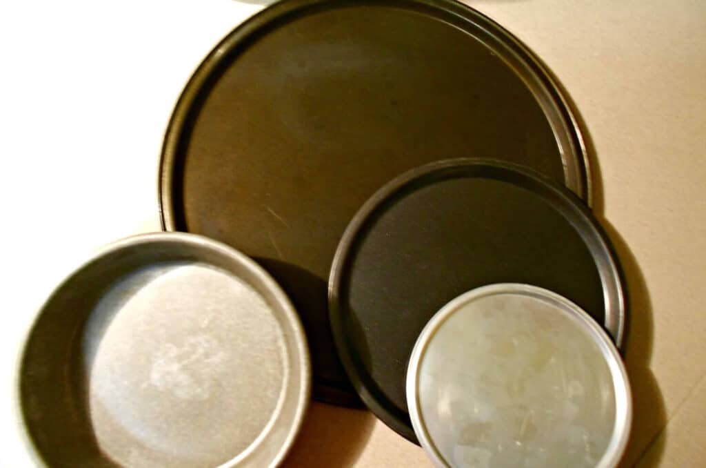 pans for pizza crust