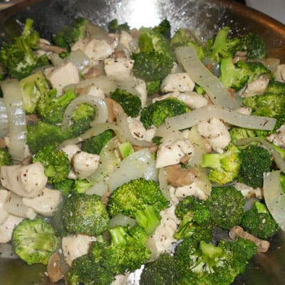 Chicken & Broccoli in White Wine Sauce